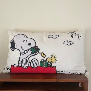 Pottery Barn Peanuts Snoopy Christmas Holiday Lumbar Pillow 14x26" *READ
